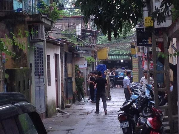 [Photo] Hiện trường vụ khống chế con tin tại khu tập thể Thanh Xuân ảnh 1