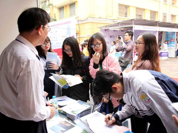 Cơ hội nhận 100 suất học bổng du học tại Triển lãm giáo dục Đài Loan ảnh 1