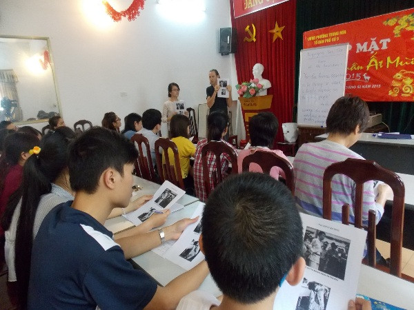 Mở lớp tiếng Anh miễn phí, cựu binh Mỹ muốn "bù đắp cho dân tộc Việt" ảnh 1