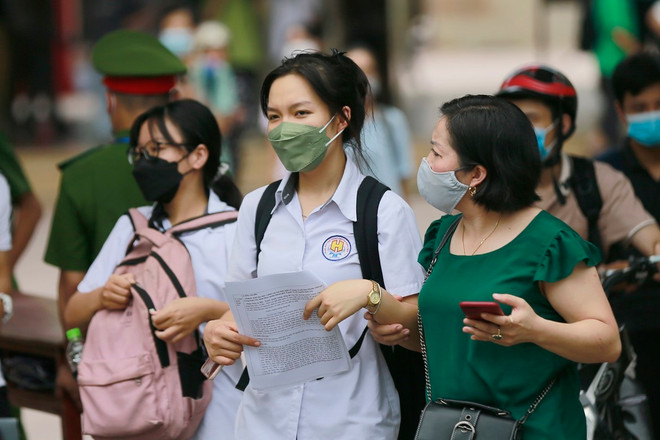 Thí sinh dự thi Tốt nghiệp Trung học phổ thông. (Ảnh: TTXVN) thi tot nghiep ttx.jpg