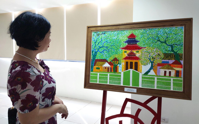 Ngắm một 'Hà Nội thu nhỏ bỏ túi' trong tranh của họa sỹ Ngọc Linh ảnh 3