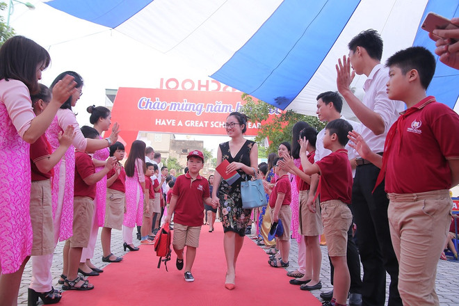 Học sinh, phụ huynh nói gì trước quy định không dạy học trước 5/9? ảnh 1