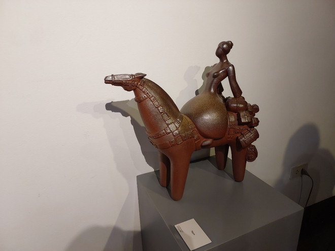 Triển lãm 'Con giống': Sự hòa quyện của truyền thống và hiện đại ảnh 6