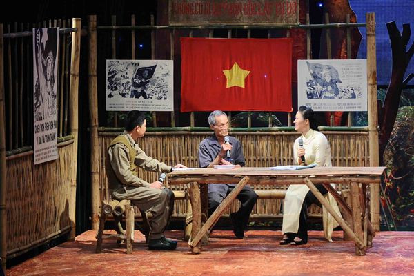 Ký ức về 33 số báo ra đời trong khói lửa Điện Biên ảnh 1