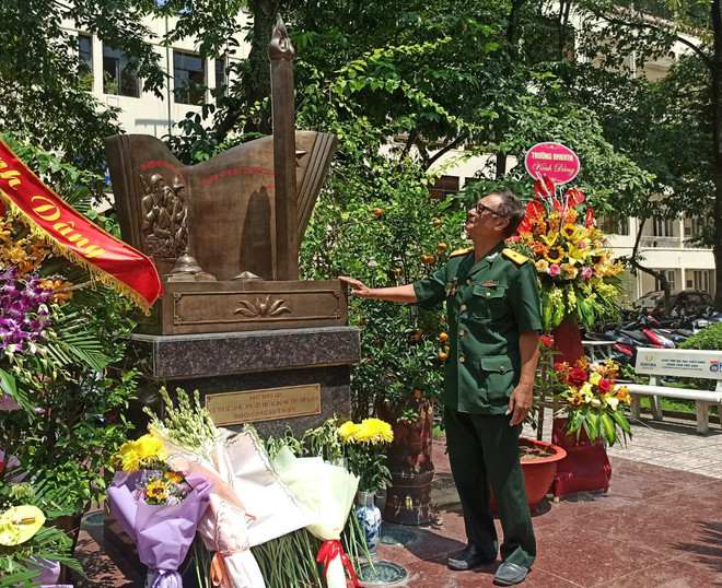 Nửa thế kỷ xếp bút nghiên ra trận của những người chiến sỹ-sinh viên ảnh 2