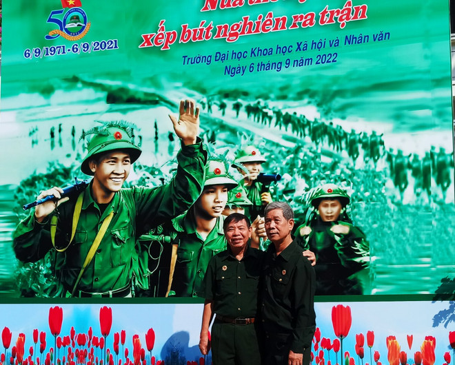 Nửa thế kỷ xếp bút nghiên ra trận của những người chiến sỹ-sinh viên ảnh 1