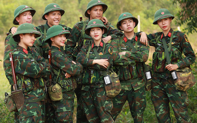 Hòa Minzy cùng dàn nghệ sỹ khoác áo lính tham gia Sao Nhập Ngũ 2022 ảnh 3