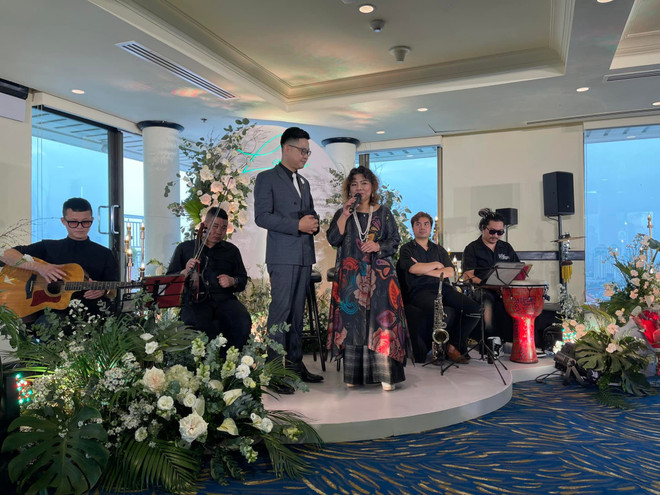 Ca sỹ Phan Thu Lan: Từ biến cố mất giọng hát đến giải Vàng châu Á ảnh 3