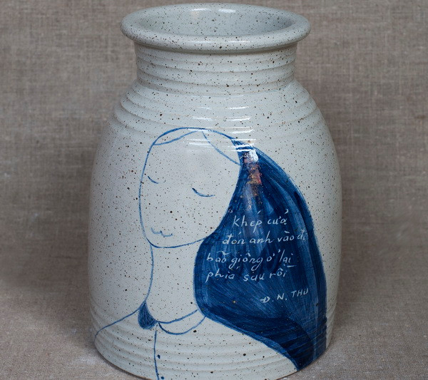 Đời sống khác của thơ trên những tác phẩm gốm Bát Tràng ảnh 2