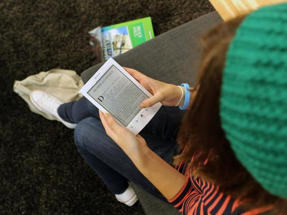 Hành trình từ chợ Âm Phủ đến không gian phố sách Hà Nội ảnh 3