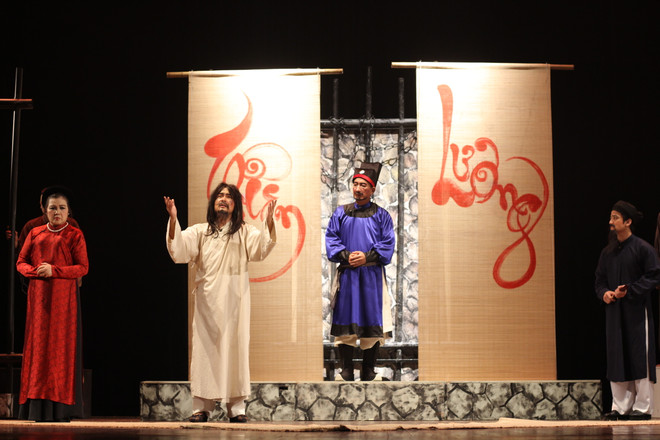 Kịch 'Vang bóng một thời': Đẩy cao mâu thuẫn giữa tử tù và quản ngục ảnh 1