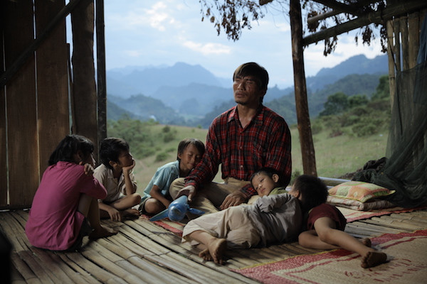 Sau ồn ào trên sân nhà, “Cha cõng con” tiếp tục được vinh danh ở Mỹ ảnh 2