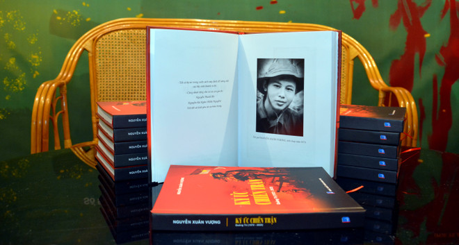 Từ cuốn nhật ký in dấu bom bi đến 'Ký ức chiến trận Quảng Trị' ảnh 1