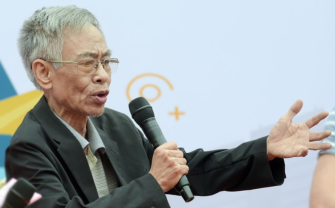 Nhà thơ Hoàng Nhuận Cầm, tác giả 'Mùi cỏ cháy' đột ngột qua đời ảnh 1