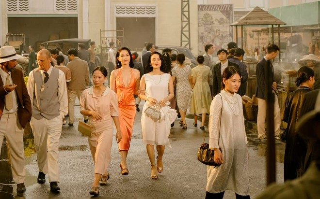Ngọc Trinh, Minh Hằng trong tạo hình của Tư Nhị, Ba Trà. (Ảnh: ĐPCC) Phim Tết: 'Nhà bà Nữ' phá kỷ lục 'trăm tỷ,' bỏ xa 'Chị chị em em 2' ảnh 3