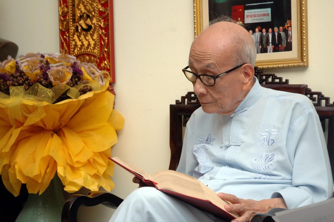 Giáo sư, Anh hùng Lao động Vũ Khiêu qua đời, hưởng thọ 106 tuổi ảnh 1