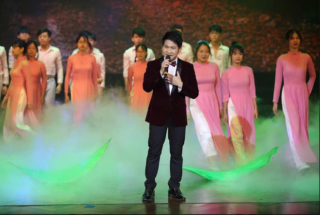 Chương trình nghệ thuật gây quỹ giúp người nghèo về nhà ăn Tết ảnh 2