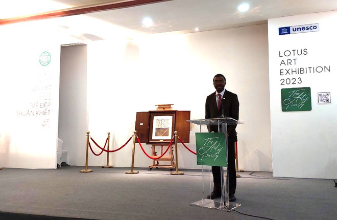 Triển lãm nghệ thuật tôn vinh vẻ đẹp thuần khiết của hoa sen ảnh 3