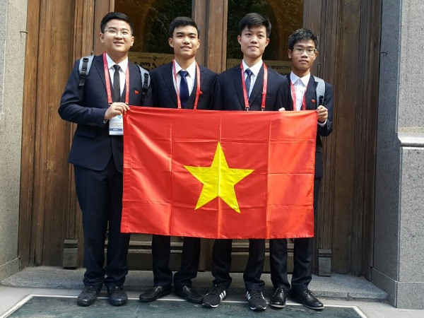 Việt Nam giành hai huy chương vàng Olympic Hóa học quốc tế ảnh 1