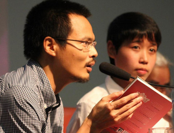 Dịch giả của ‘Hoàng tử bé’ được trao Huân chương Hiệp sỹ Văn học Pháp ảnh 1