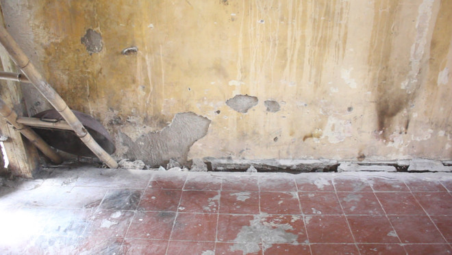 Khu tập thể xuống cấp: 'Chỉ sợ vụ sập nhà 107 Trần Hưng Đạo tái diễn' ảnh 4