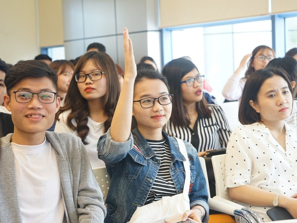 (Ảnh minh họa: PV/Vietnam+) Học bổng đào tạo công nghệ mới cho sinh viên xuất sắc ngành ICT ảnh 1