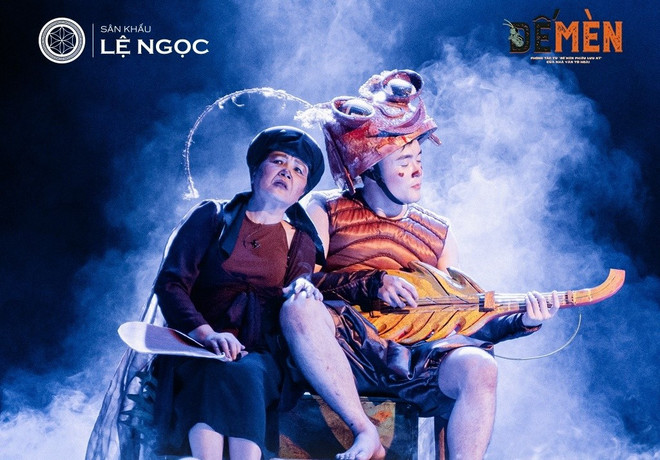 Nghệ sỹ Nhân dân Lệ Ngọc (trái) vào vai người mẹ trong ''Dế Mèn phiêu lưu ký'' Kịch công chúa, dế mèn lỡ hẹn với thiếu nhi vì dịch COVID-19 ảnh 2