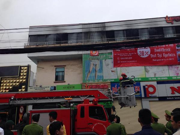 [Photo] Cận cảnh vụ cháy tại cửa hàng thức ăn nhanh ở Thanh Xuân Bắc ảnh 4
