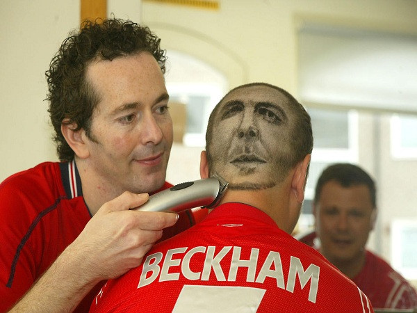 Trào lưu vẽ mặt các thần tượng lên đầu tại World Cup 2014 ảnh 9