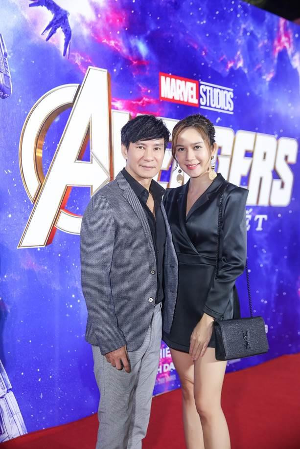 Vợ chồng đạo diễn Lý Hải-nhà sản xuất phim Minh Hà tham dự buổi công chiếu ra mắt “Avengers: Endgame” (Avengers: Hồi kết) tại Việt Nam. (Ảnh: BTC) Sao Việt gây ‘bão’ thảm đỏ công chiếu bom tấn ‘Avengers: Endgame’ ảnh 5