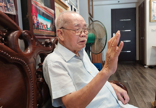 Ông hoạt động cách mạng với danh nghĩa giáo sư. (Ảnh: Minh Thu/Vietnam+) Người thanh niên cứu quốc thành Hoàng Diệu và quyết tâm bảo vệ Thủ đô ảnh 4