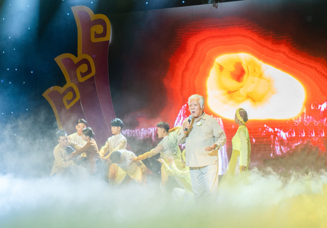 Tri ân đấng sinh thành bằng đêm nghệ thuật thơ, ca, nhạc, kịch ảnh 2