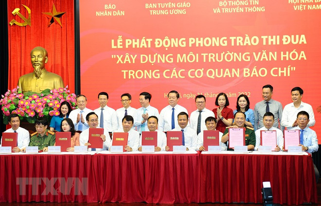 Văn hóa báo chí: 'Sức đề kháng' chống lại tiêu cực trong xã hội ảnh 4