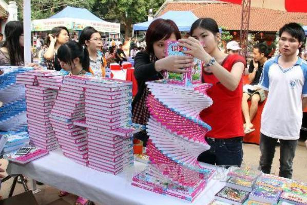 Đa dạng hoạt động ở Ngày Sách Việt Nam lần thứ nhất ảnh 1
