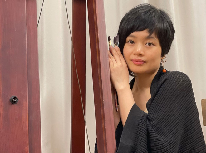 Triển lãm “Hương lụa”: Cuộc đối thoại giữa lụa và nữ họa sỹ 8X ảnh 1