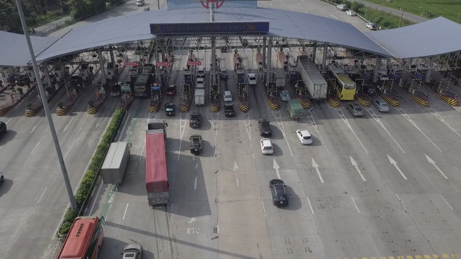 Bất ngờ hình ảnh cửa ngõ Thủ đô ngày cuối kỳ nghỉ 30/4-1/5 ảnh 1