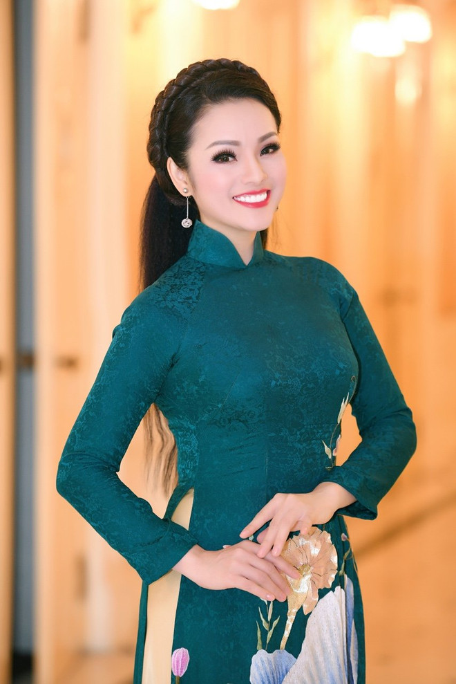 TS.NSUT tân nhàn.jpg