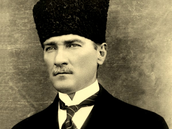 Chân dung người khai sinh nhà nước Thổ Nhĩ Kỳ hiện đại ảnh 1