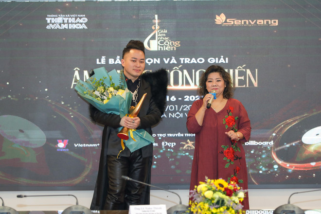 Ca sỹ Tùng Dương thắng lớn tại Giải thưởng âm nhạc Cống hiến ảnh 2