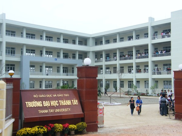 Đại học Thành Tây: 10 năm lay lắt và tham vọng 'vịt hóa thiên nga' ảnh 1