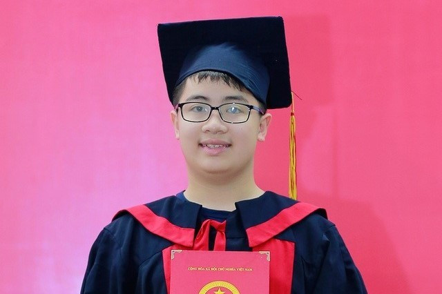 Em Ngô Quý Đăng. (Ảnh: hsgs.edu.vn) Huy chương vàng Olympic Toán quốc tế đặc biệt của cậu học trò lớp 10 ảnh 1