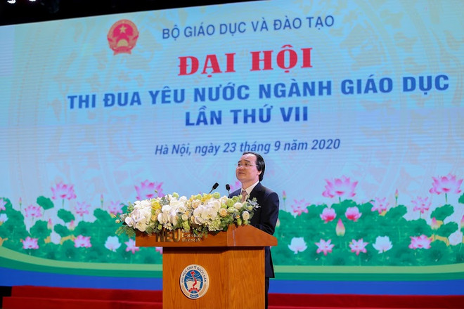 Bộ trưởng Bộ Giáo dục và Đào tạo Phùng Xuân Nhạ phát biểu tại Đại hội. (Ảnh: PV/Vietnam+) Ngành giáo dục tuyên dương 24 điển hình tiên tiến xuất sắc ảnh 1