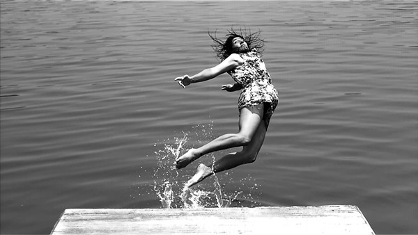 “Sự uốn éo của đô thị”: Cuộc gặp gỡ mê hoặc của các vùng không gian ảnh 1