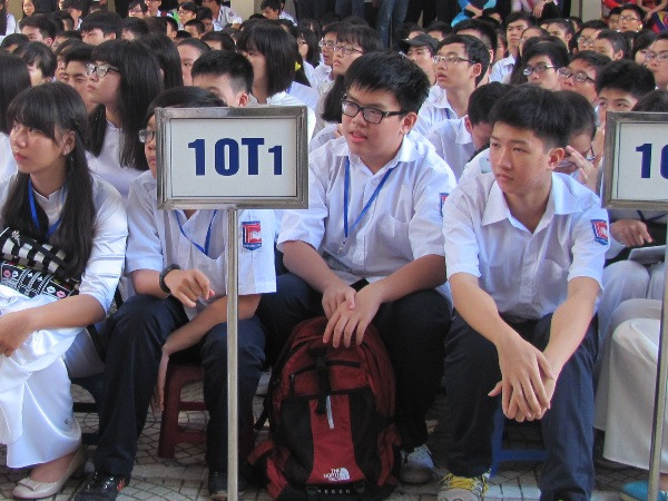 Háo hức với chủ trương chấm dứt các lễ khai giảng "nhiêu khê" ảnh 1