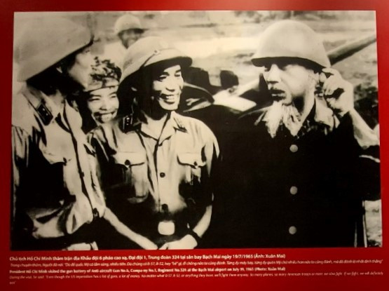 Máu và hoa: Hiểu thêm về 12 ngày đêm quật khởi của Thủ đô trước B52 Mỹ ảnh 3