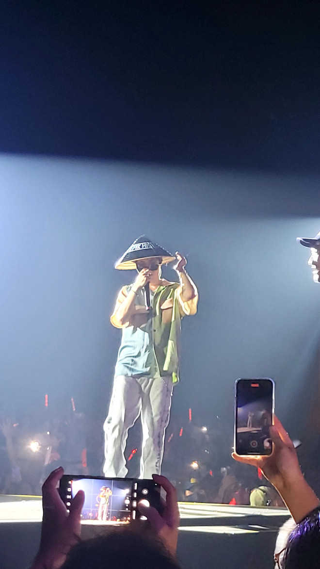 Hay Fest 2023: Sao quốc tế ‘hối hận vì không đến Việt Nam sớm hơn’ ảnh 7