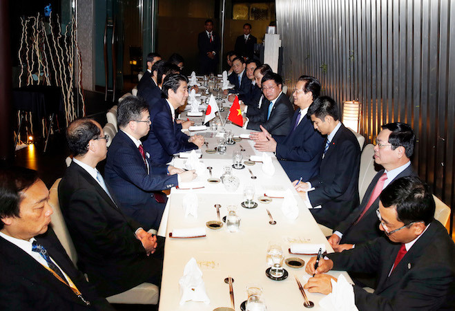 Thủ tướng Việt-Nhật bàn biện pháp triển khai thỏa thuận cấp cao ảnh 1