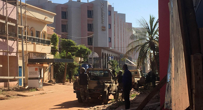 Lực lượng đặc nhiệm Mali đã tiến vào khách sạn để cứu con tin ảnh 1