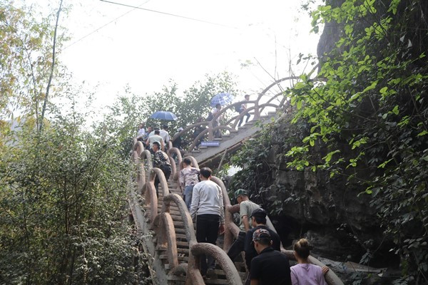 Bộ VHTT và DL lên tiếng về vụ xâm hại di sản ở Tràng An ảnh 2