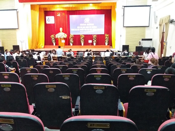 Sát giờ G, các trường đại học thưa vắng thí sinh nộp hồ sơ ảnh 6